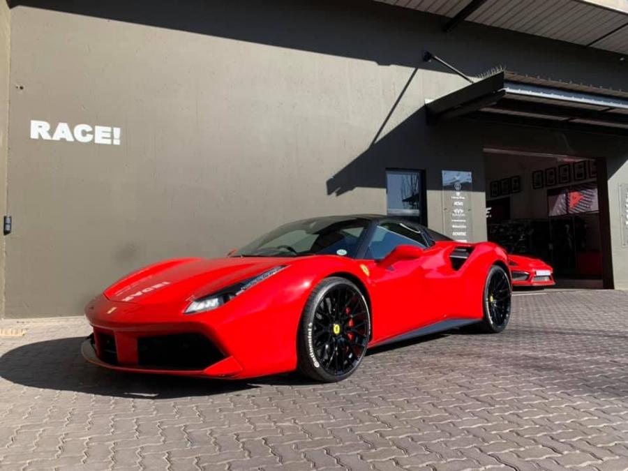  Ferrari 488 Spider by RACE! 2019 года  (фото 1 из 10)